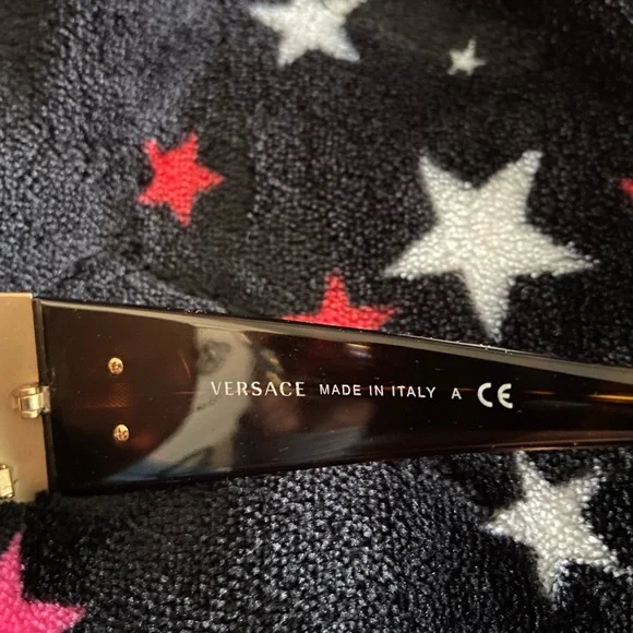 Versace sunglasses - Picture 4 of 7